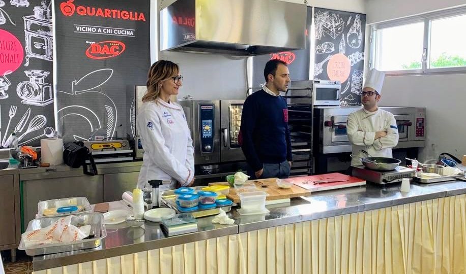 GIULIANOVA, A SCUOLA DI PASTA FRESCA CON LO CHEF ANGELO MONTICELLI