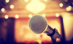 L’AQUILA, DUE SERATE DI KARAOKE E LATINO SOTTO I PORTICI DI SAN BERNARDINO