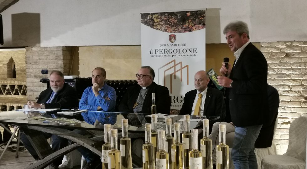 PERGÒ, DORA SARCHESE RISCOPRE L’ANTICO PERGOLONE ABRUZZESE