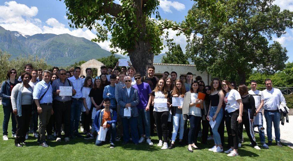 STUDENTI DI CHIETI A LEZIONI DI OLIO EXTRAVERGINE DI OLIVA