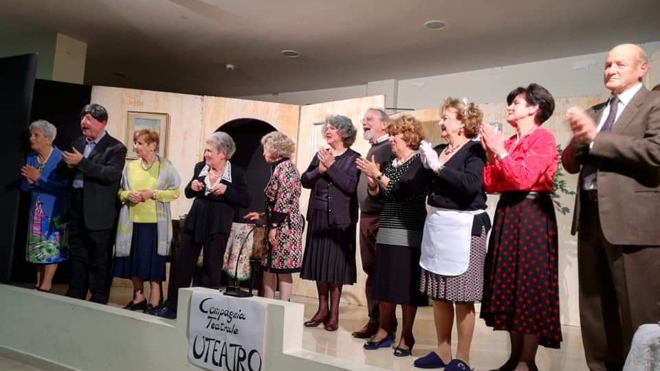 L’AQUILA, SUCCESSO PER LA COMMEDIA IN DIALETTO “JU ‘NGUACCHIU”