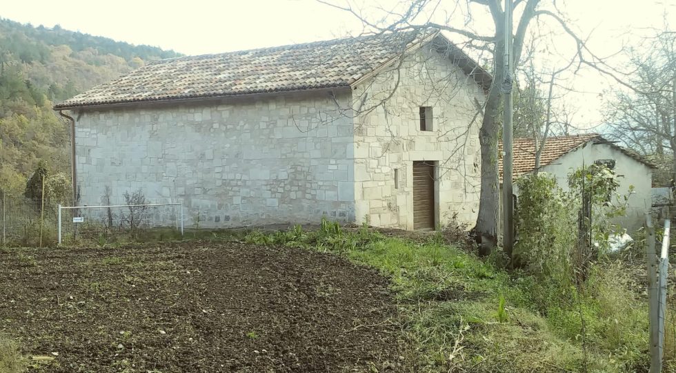 DA PAGANICA ALLA CHIESETTA DI SAN PIETRO AL MORRONE, SCAMPAGNATA TRA SACRO E PROFANO CON TANTE NOVITÀ