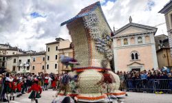 ELOGIO ALLO SCORRERE DEL TEMPO ALLA FESTA DEL NARCISO A ROCCA DI MEZZO