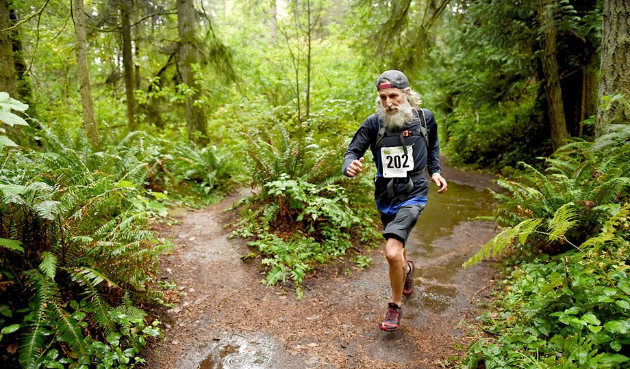 PRIMO “TRAIL LE TURRI”: A SCOPPITO GARA, PASSEGGIATA NON COMPETITIVA E FESTA IN PIAZZA
