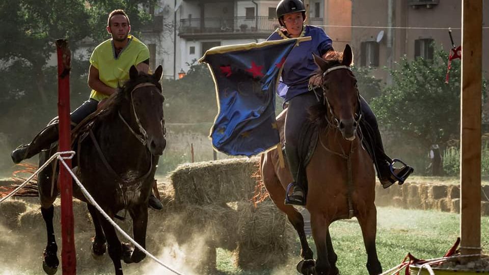 VILLETTA BARREA: CONTO ALLA ROVESCIA PER IL PALIO DELLA STELLA, I NOMI DI TUTTI I CAVALIERI