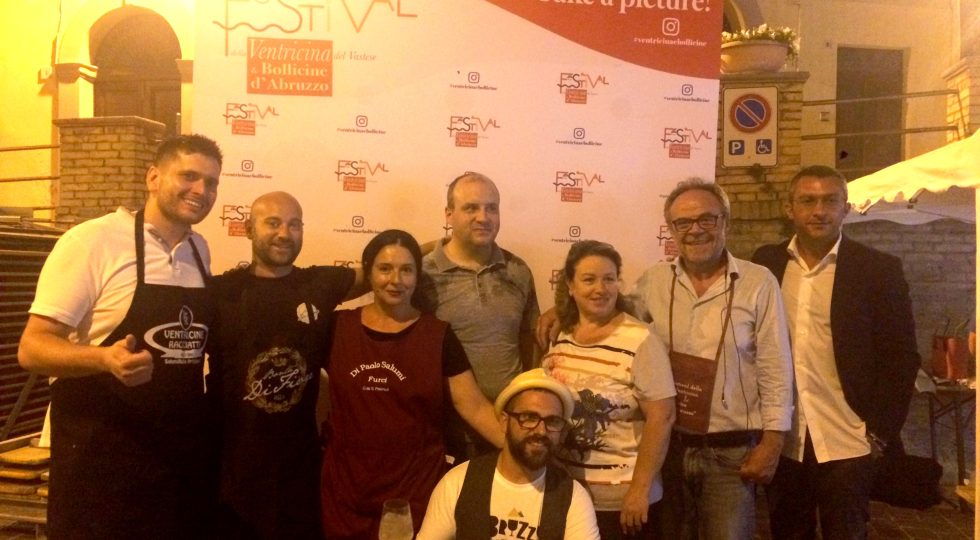 UN COCKTAIL PER LA VENTRICINA DALLA FUSIONE TRA MOSCOW MULE E BLOODY MARY