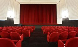 “TUTTO SCORRE”, AL TEATRO DI TERAMO IL NUOVO SPETTACOLO DI MASSIMO SGORBANI