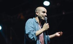 SPAZIO RIMEDIATO, LA STAND-UP COMEDY DI DANIELE TINTI RIAPRE LA STAGIONE DI EVENTI