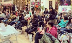 PER I DIECI ANNI DELLA CHICCO ALL’AQUILA UN CORSO SUL MASSAGGIO INFANTILE CON CINQUANTA MAMME