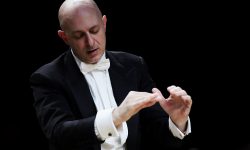 LE QUATTRO STAGIONI DI VIVALDI E QUELLE DI GLASS CON LAVERDI BAROCCA ALL’AQUILA