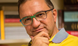 “DHAFMALL”, NEL LIBRO DI ENZO DELLE MONACHE UN VIAGGIO NEL TEMPO E NELLA MEMORIA DELL’AQUILA FERITA