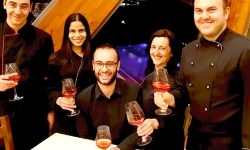 DALL’EVERGREEN ALLA VETRATA SULLA VALLE: LE STORICHE “FIACCOLE” RIVIVONO NEL VERDE DI FOSSA