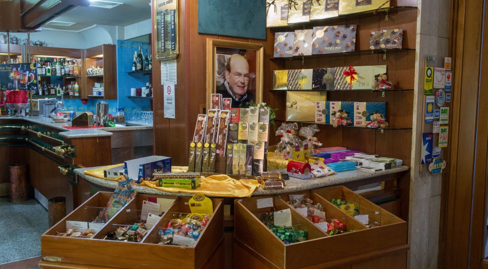 CHIETI SEMI DESERTA, ALLO STORICO CAFFÈ VITTORIA FA TUTTO LA TITOLARE