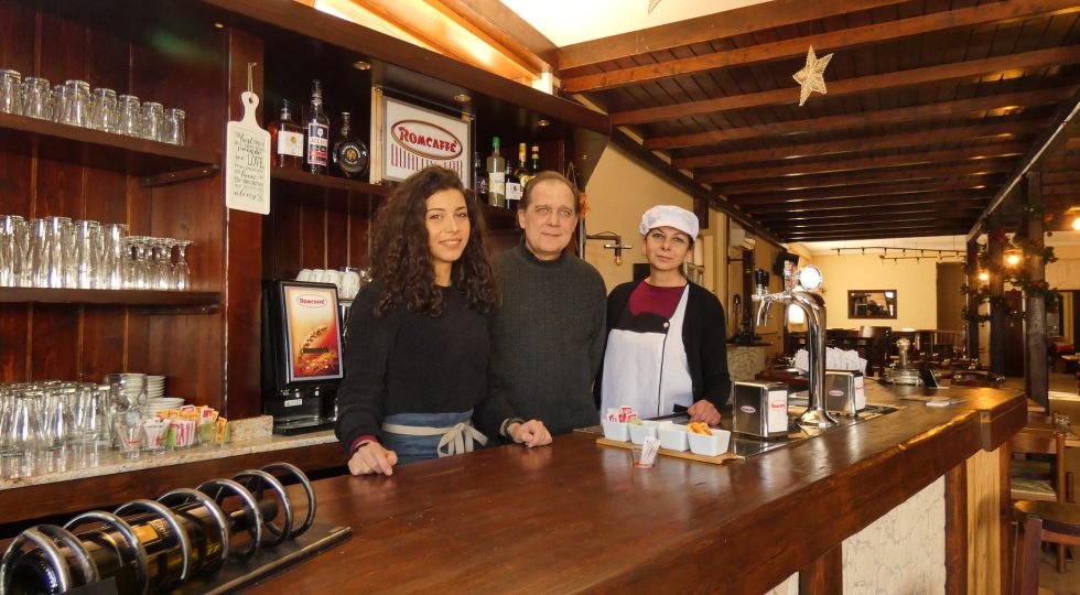 “PORGI L’ALTRA PANCIA”: AD AVEZZANO LA NUOVA SCOMMESSA DI SILVIA, TONY E ASSUNTA