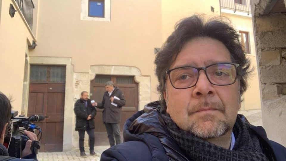 “COME GLI ALBERI SPOGLIATI AD APRILE”, LUCA POMPEI A CASENTINO CON GIUSTINO PARISSE IN TV