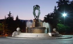 CORONAVIRUS: ALL’AQUILA UNA CHIUSURA DOPO L’ALTRA, “CI ARRANGIAMO, COME NEL 2009…”