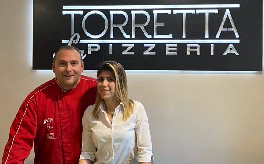 PIZZERIA LA TORRETTA CONSEGNA A DOMICILIO, “TRA LE NOVITÀ LA BASE PRECOTTA E ABBATTUTA DA FARCIRE A CASA”