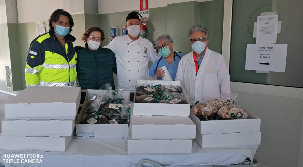 DOLCI PASQUALI AL PERSONALE DELL’OSPEDALE DI LANCIANO