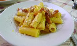 ANCHE SE DA CASA IL “CARBONARA DAY” CELEBRA IL PIATTO SIMBOLO DI ROMA