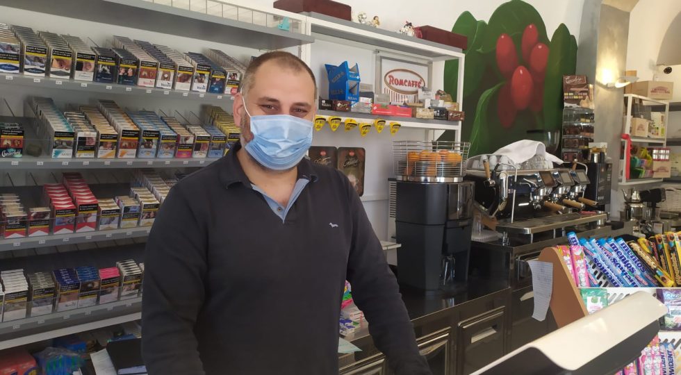 BAR APERTO ALL’AQUILA: ASPORTO ORA POSSIBILE MA CHE CONFUSIONE