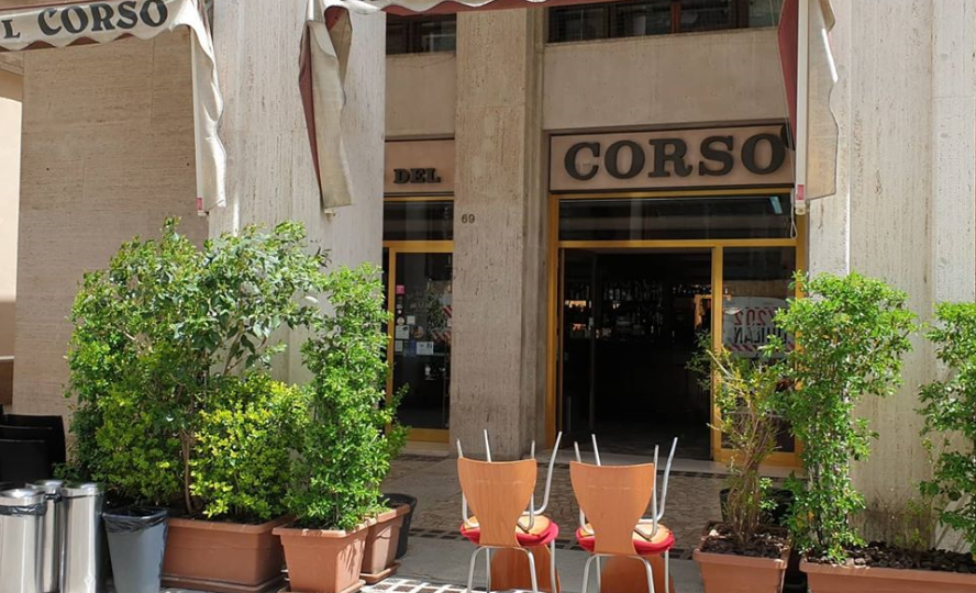 BAR DEL CORSO E DOLCE VITA I PRIMI A RIAPRIRE IN CENTRO ALL’AQUILA