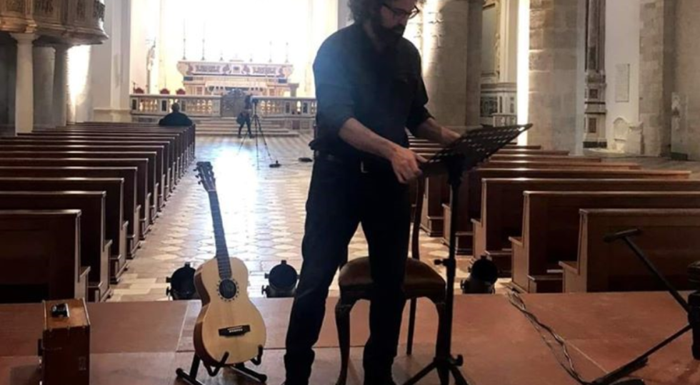 CRISTICCHI OMAGGIA CELESTINO, DA COLLEMAGGIO LA FASE 2 DELLA CULTURA