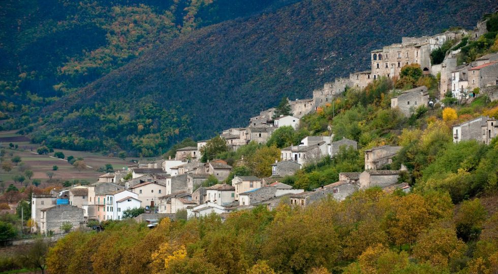 IL CAMMINO DELLA PACE A CONVEGNO NEL COMUNE DI NAVELLI