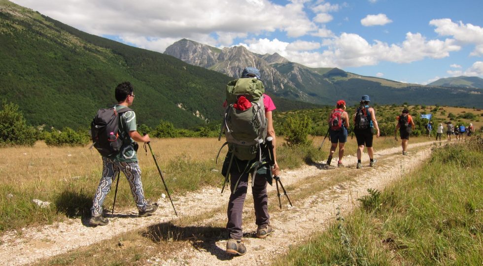 IL CAMMINO DELLE TERRE MUTATE TRA 200 VIAGGI IN ITALIA SEGNALATI DA TOURING E LEGAMBIENTE