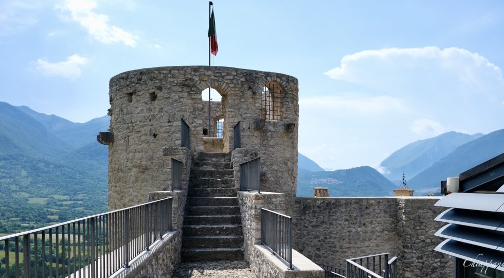 SENTIERI, RAPACI E PIPISTRELLI: COME SI ARRICCHISCE L’OFFERTA TURISTICA DI BARREA
