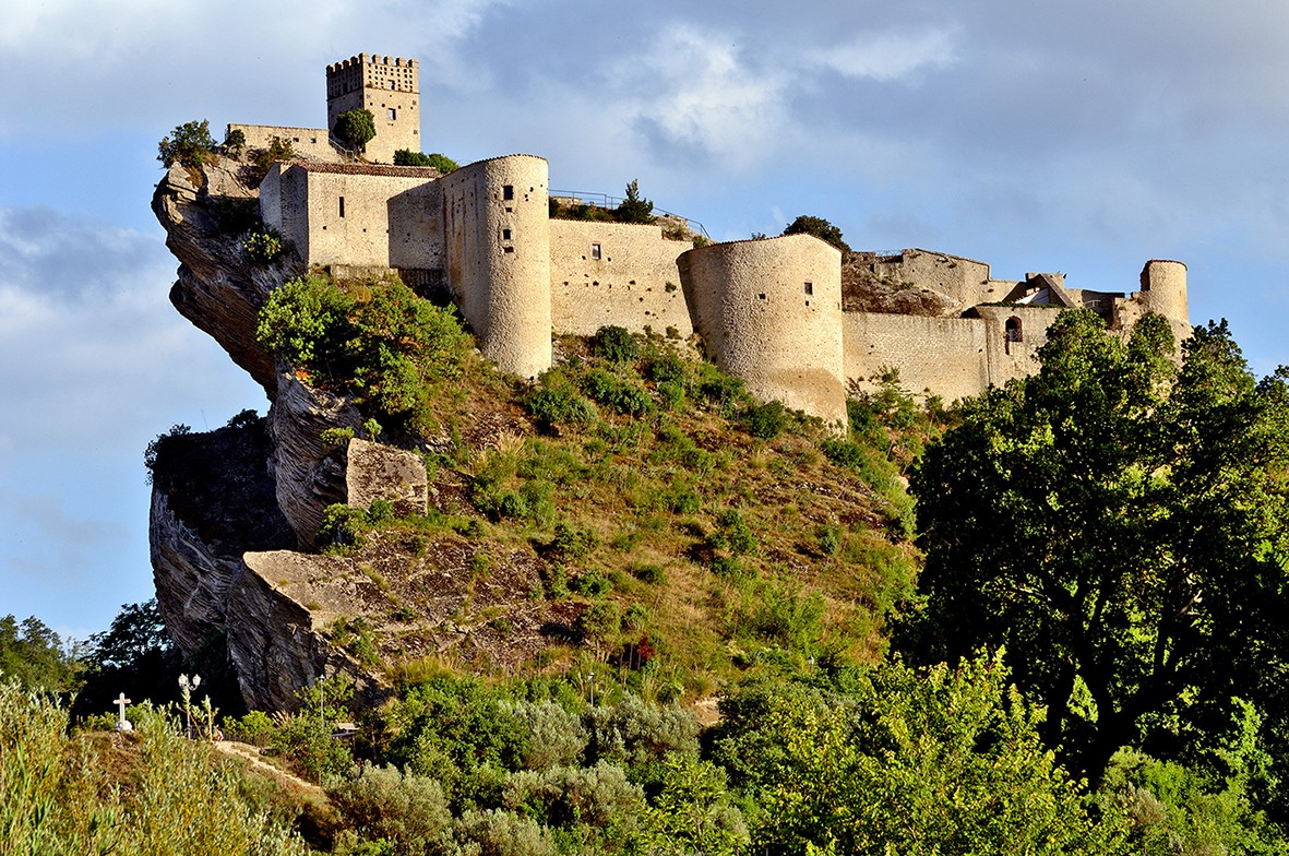 L'EREMO DI SANT'ONOFRIO E IL CASTELLO DI ROCCASCALEGNA I 