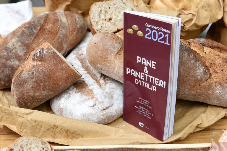 GAMBERO ROSSO, NELLA NUOVA GUIDA PANE&PANETTIERI PREMIATI ANCHE I FORNI ABRUZZESI