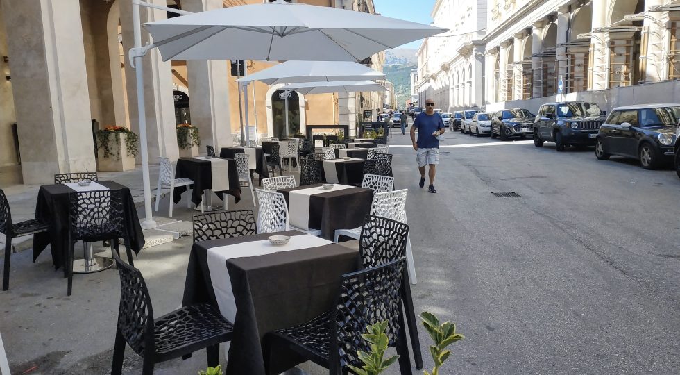 L’AQUILA, NUOVO SERVIZIO DI RACCOLTA DIFFERENZIATA PER LE ATTIVITÀ COMMERCIALI DEL CENTRO