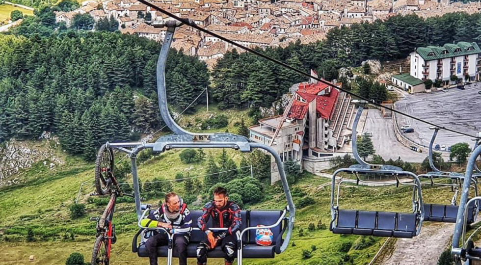 A PESCOCOSTANZO PARTE LA STAGIONE ESTIVA TRA SEGGIOVIA, BIKE PARK, RIFUGI E SOLARIUM