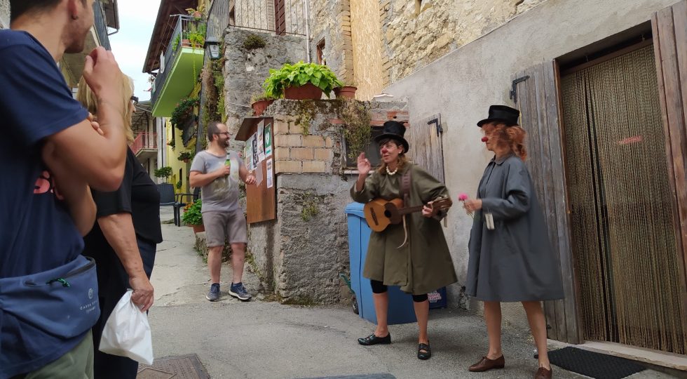 “TEATROVAGANTE” A SAN PIETRO DI ISOLA DEL GRAN SASSO, “MIO NONNO È UNA MONTAGNA”