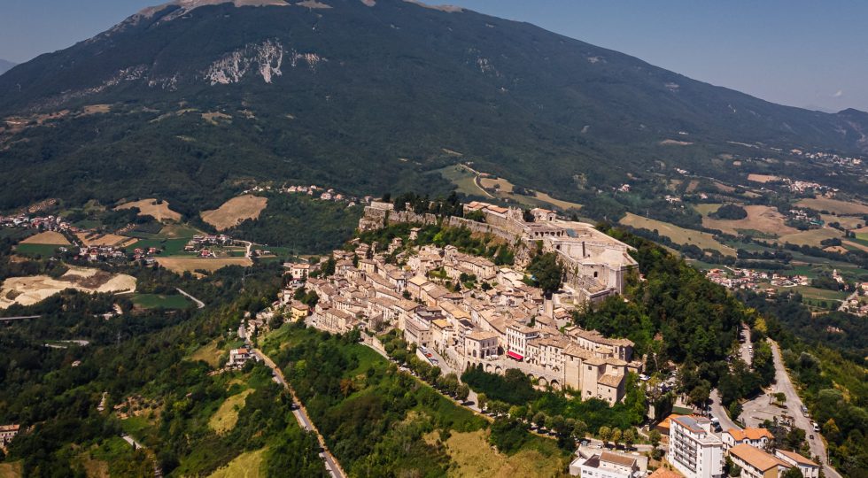 CIVITELLA DEL TRONTO, UN VIDEO PROMUOVE LE BELLEZZE DELLA CITTÀ-FORTEZZA