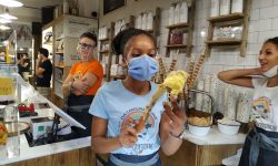 LA SETTIMANA DEL GELATO AQUILANO CELEBRA LO ZAFFERANO E PROSEGUE CON L’AMARETTO