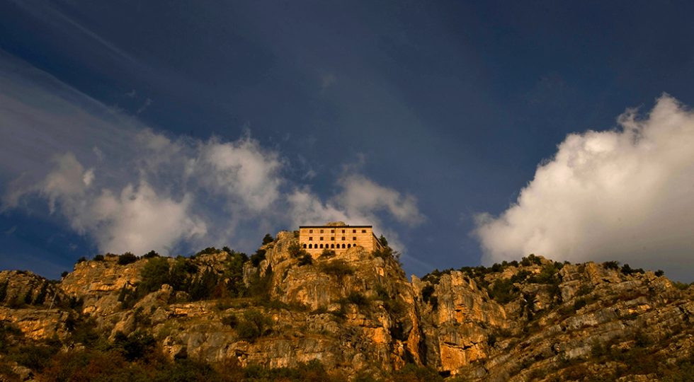 PERDONANZA, DALL’EREMO DI SANT’ONOFRIO PARTE IL FUOCO DEL MORRONE