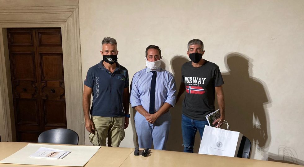 IN BICICLETTA ATTRAVERSANDO IL CENTRO ITALIA SUI LUOGHI COLPITI DAI TERREMOTI