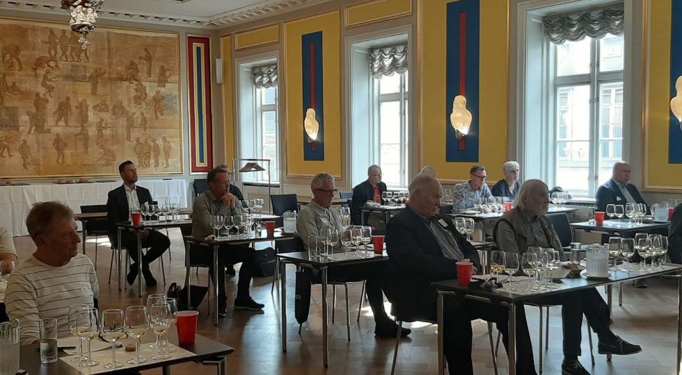 I VINI D’ABRUZZO RIPARTONO DAL NORD EUROPA DOVE L’EXPORT CRESCE DI PIÙ