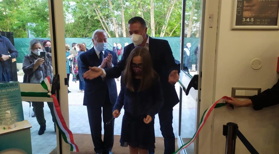 GIANNI LETTA E FABRIZIO BOSSO INAUGURANO IL CINEMA TEATRO ZETA