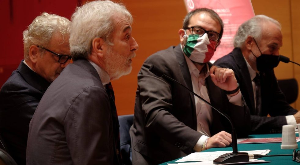 “BARATTELLI”, PRESENTATA LA NUOVA STAGIONE DI CONCERTI: “SUPERIAMO LE DIFFICOLTÀ CON CREATIVITÀ