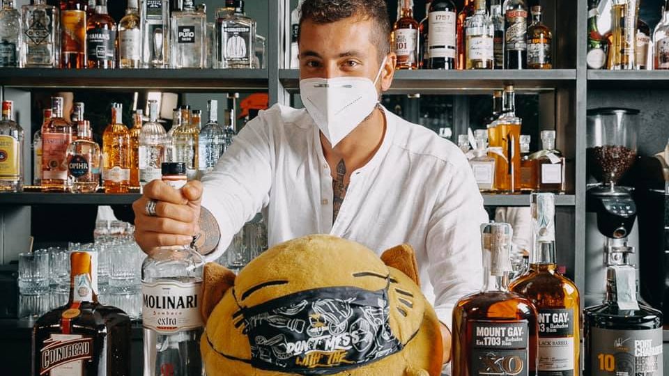 BARITALIA TALKS, L’AQUILANO LUCA MORONI FA SCOPRIRE IL GIN ARTIGIANALE SCOZZESE