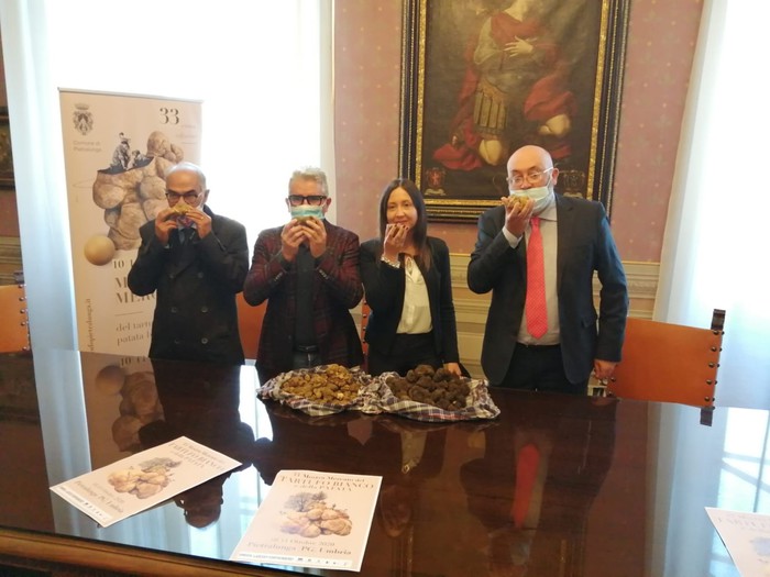 A PIETRALUNGA LA MOSTRA DEL TARTUFO E DELLA PATATA BIANCA