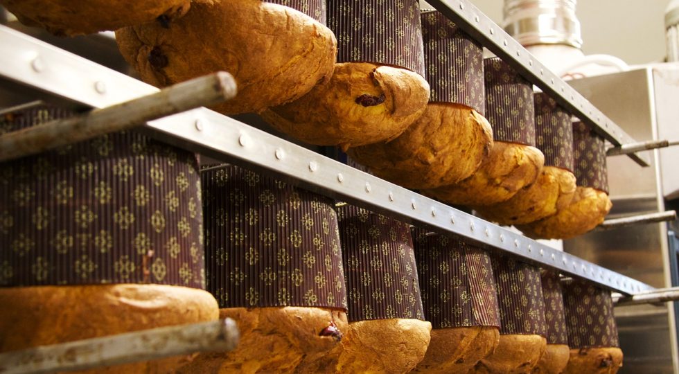 “PANETTONE SOSPESO”, A SANTE MARIE SULLA TRADIZIONE DEL CAFFÈ UN AIUTO AI BISOGNOSI