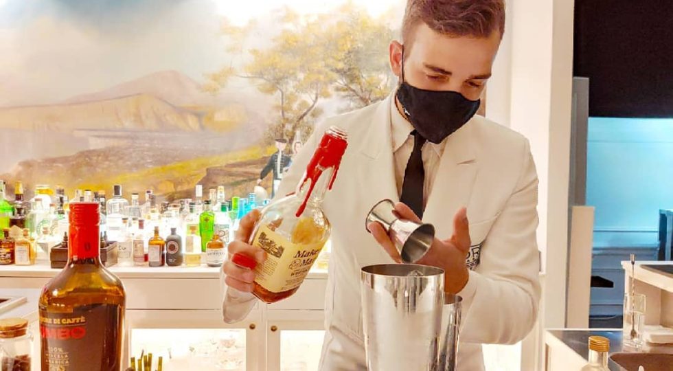 IL SEGRETO PER UN MARTINI COCKTAIL? L’ATMOSFERA! PAROLA DI CARMELO LICATA
