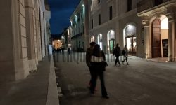 UN’AQUILANA SCRIVE A CONTE: IL NATALE NON SI TOCCA, PERCHÈ LASCIARE SOLI GLI ANZIANI?