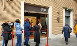 A PESCARA IN FILA PER LA BOMBA DI NIKO ROMITO