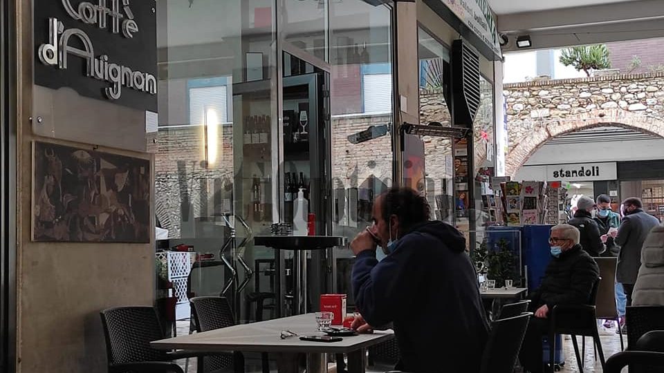 TERZO MESE SENZA REDDITO PER I DIPENDENTI DELLA RISTORAZIONE IN ABRUZZO