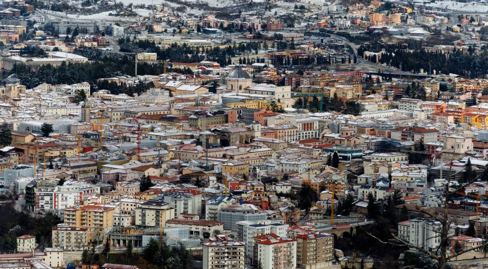 BASSI TASSI E MERCATO FAVOREVOLE: ALL’AQUILA È IL MOMENTO DI ACQUISTARE CASA