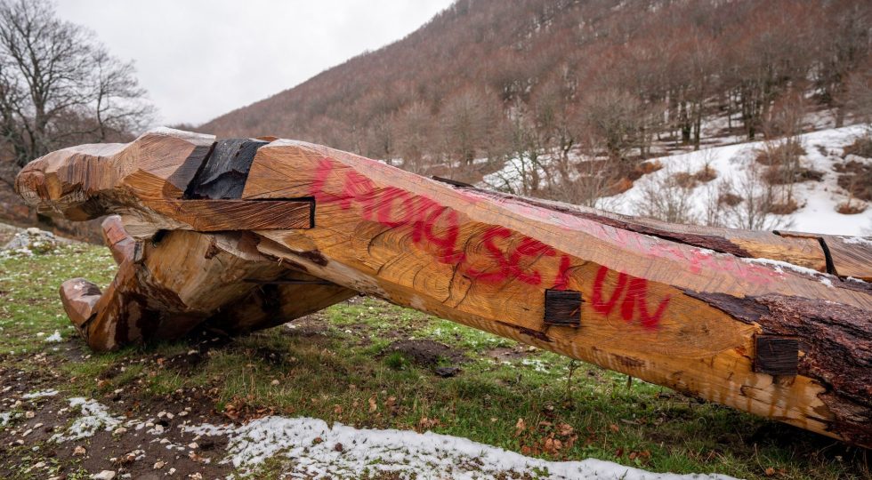 VANDALIZZATE LE OPERE D’ARTE NEL PARCO NAZIONALE D’ABRUZZO